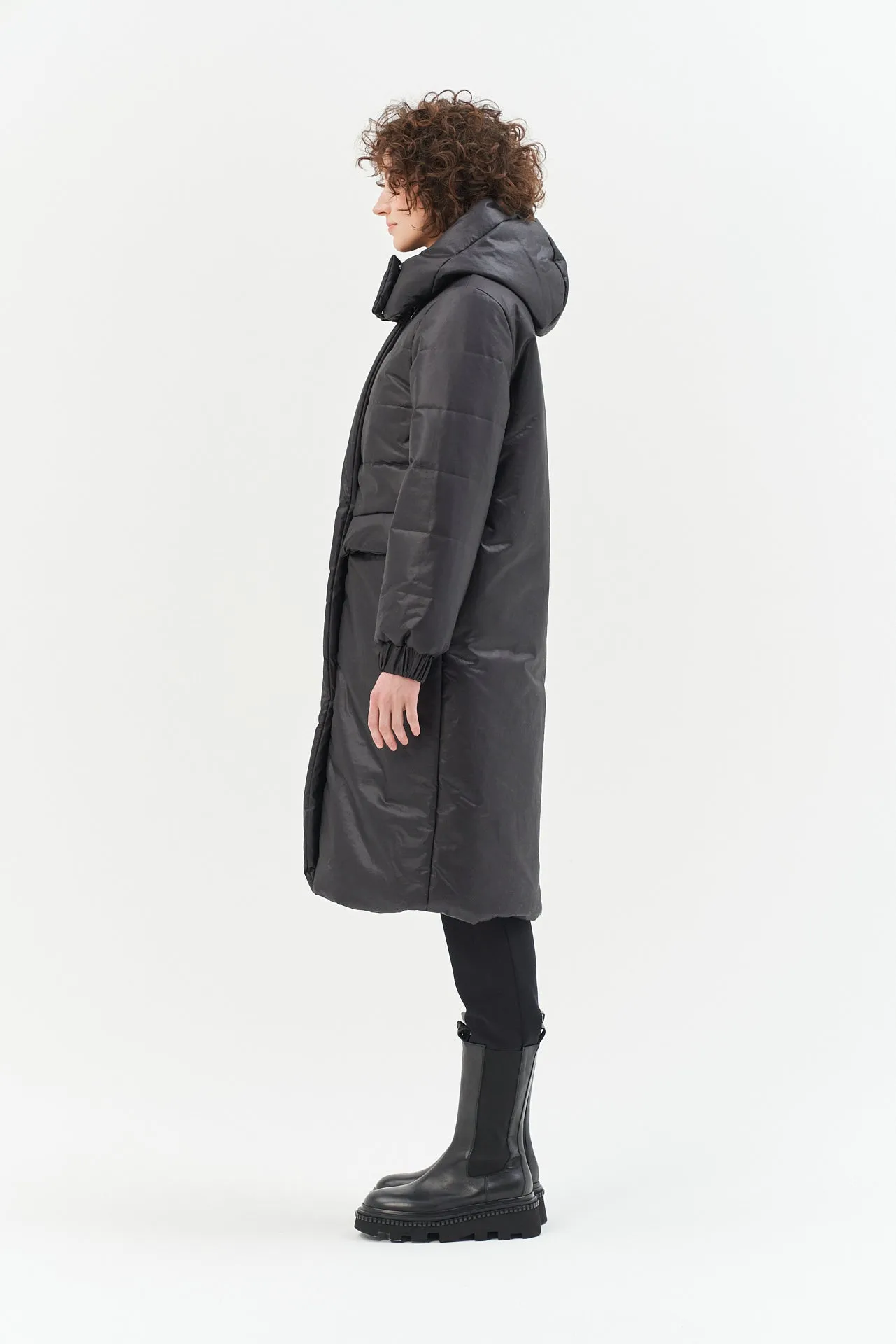 BLACK MIDI COAT PADDED WITH CAMEL WOOL AND MEIDA