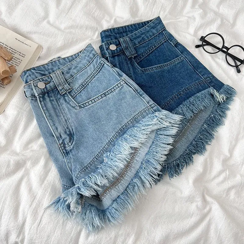 FRAYED HEM HIGH WASIT SHORTS