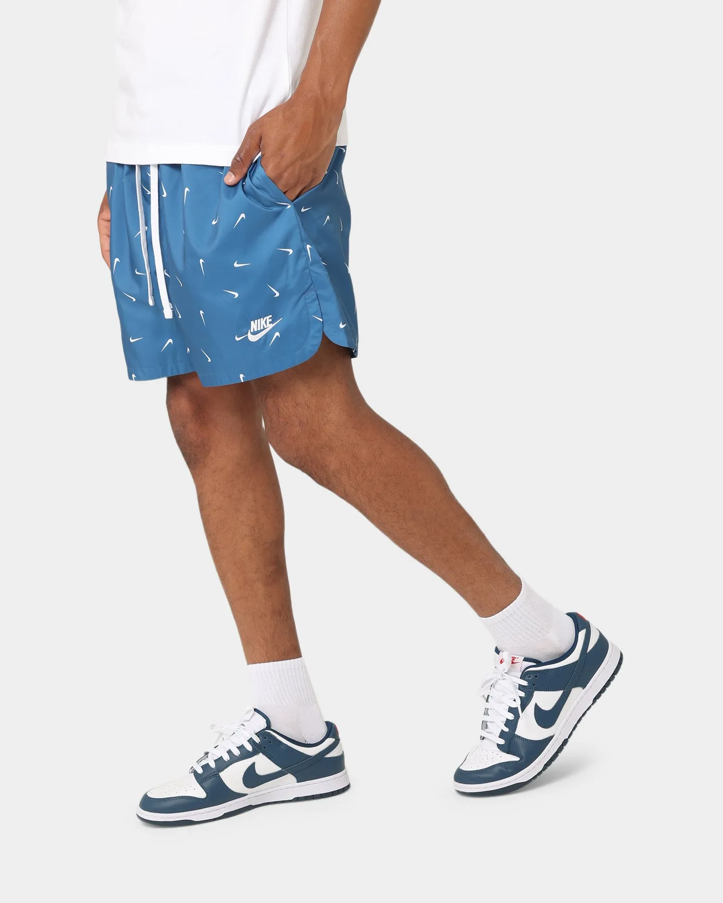 Nike Nike Sportswear Sport Essentials Woven Lined Flow Shorts Dark Marina Blue